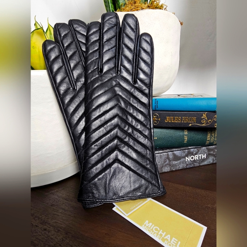 Michael Kors Quilted Leather Gloves